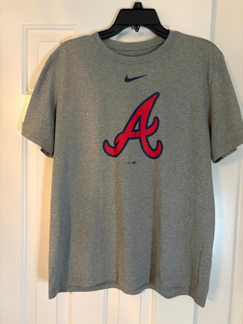 Nike Atlanta Braves Dri-Fit T-Shirt Size (L)